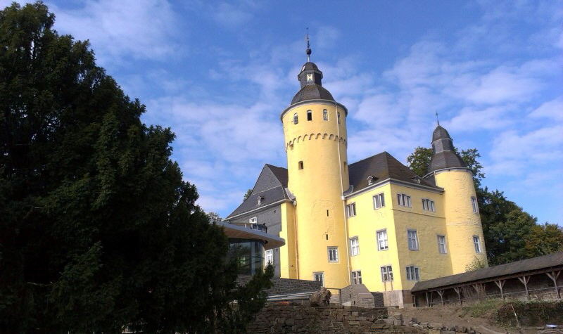 aktuelles 2013.09 - Baubeginn Auenanlagen am Schloss Homburg