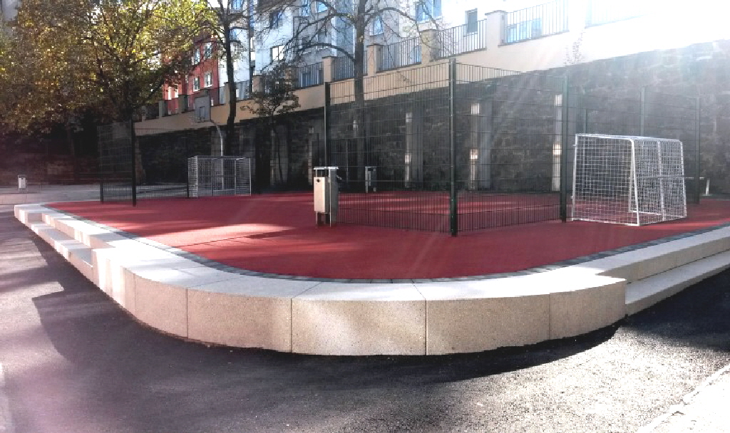 aktuelles 2014.11 OGGS Meyerstra�e Minispielfeld